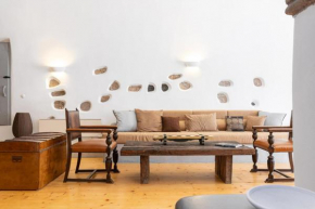 Canava House in Santorini, Emporio